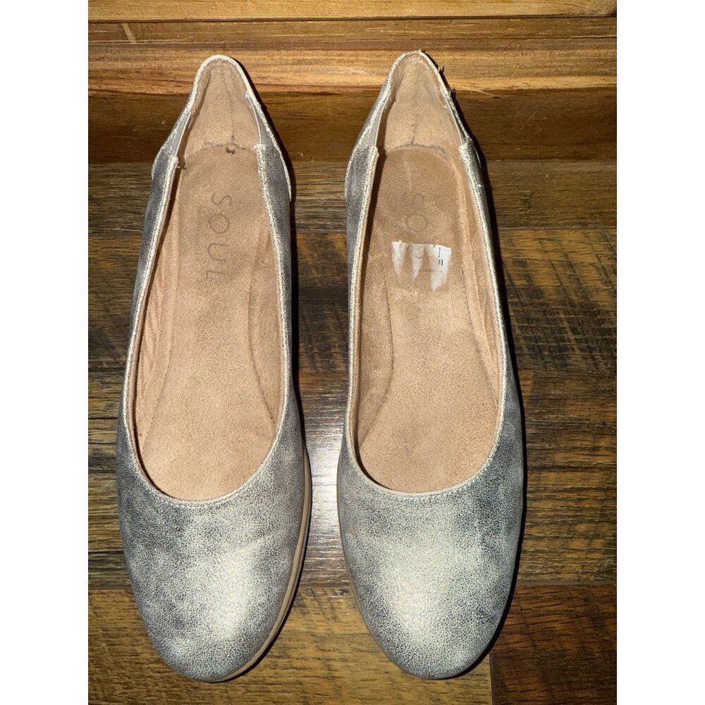 SOUL Naturalizer Metallic Silver Leather Flats - Women’s 8.5 - Picture 9 of 11